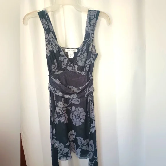 White House Black Market Y2K Babydoll Tank Top Medium Dark Floral Whimsigoth - Picture 2 of 9